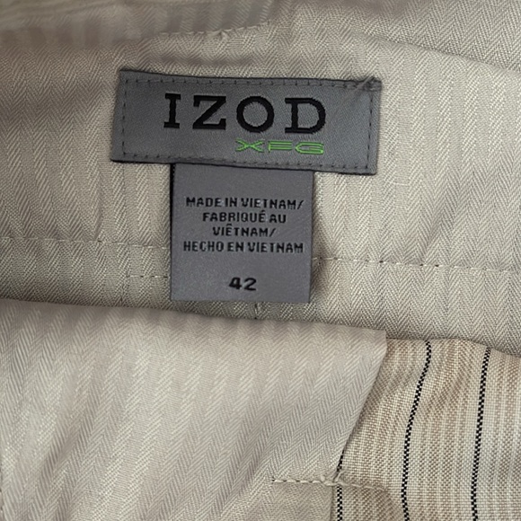 Men’s Izod Golf shorts. Like new condition. - Picture 4 of 6